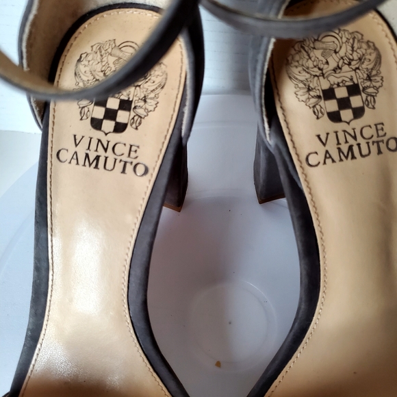 Vince Camuto Corlina Taupe Suede Block Heel Sandals size 7 or 37 - Picture 6 of 7